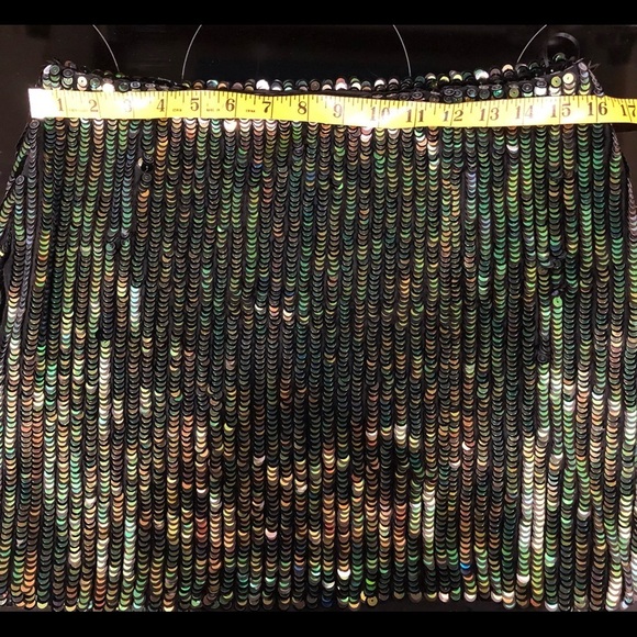 🎄Glamorous mini  sequinned skirt green/black SZ L mermaid style - Picture 14 of 15